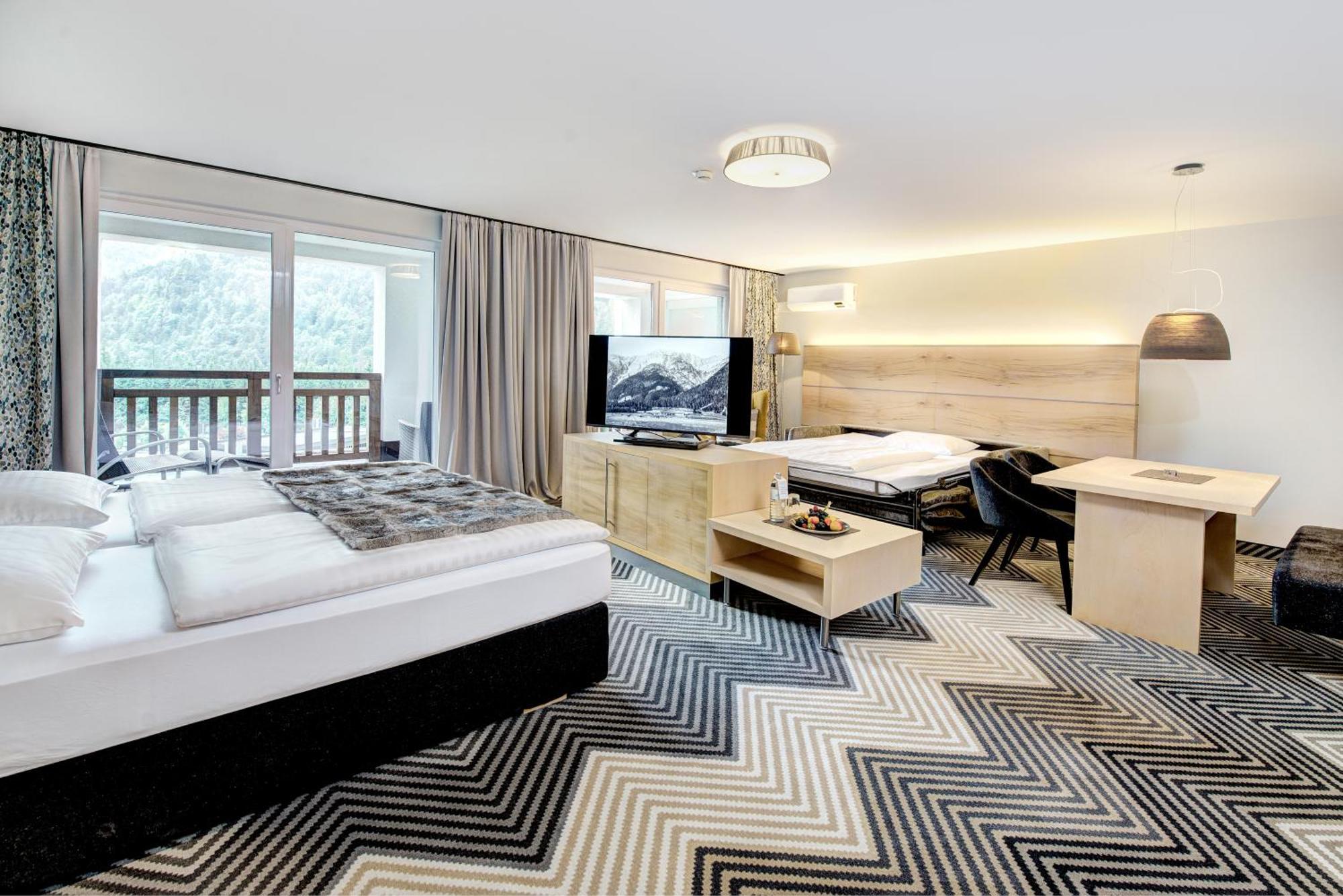 Hotel Gut Brandlhof Зальфельден Экстерьер фото