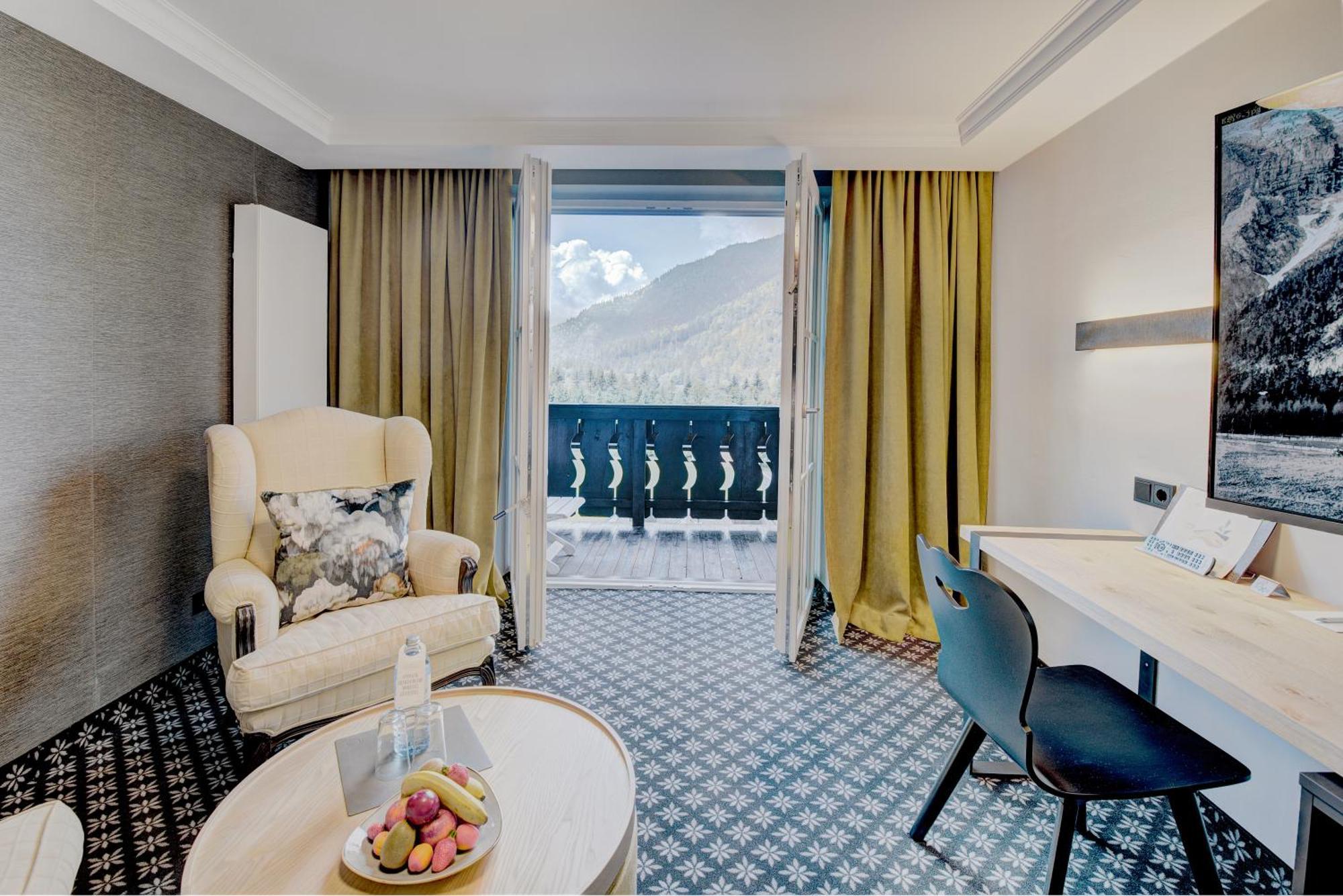 Hotel Gut Brandlhof Зальфельден Экстерьер фото